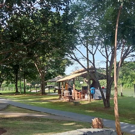 Flat No Pontal Do Lago Caldas Novas Eksteriør bilde