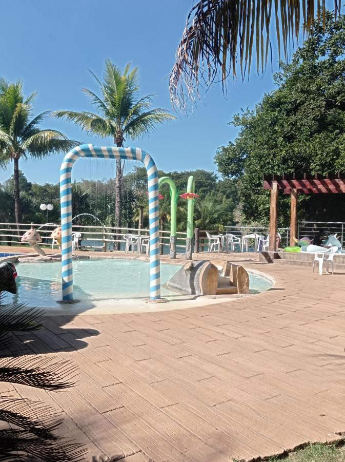 Flat No Pontal Do Lago Caldas Novas Eksteriør bilde